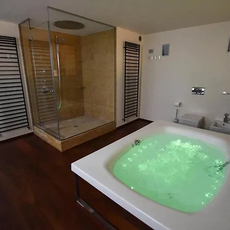 Luxury - Luxury With Infinity Pool Blevio