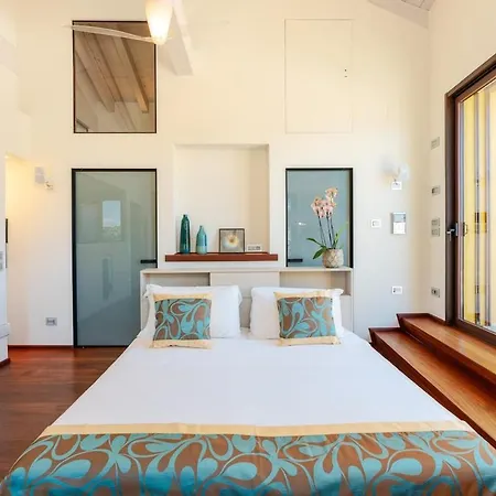 Luxury - Luxury With Infinity Pool Villa